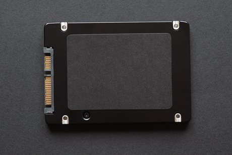 PS5 aufrüsten: M.2-SSD (NVMe) einbauen, kühlen & formatieren