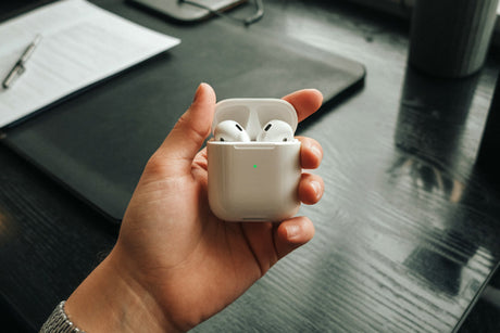Neue AirPods mit iPhone oder Android verbinden: So funktioniert’s
