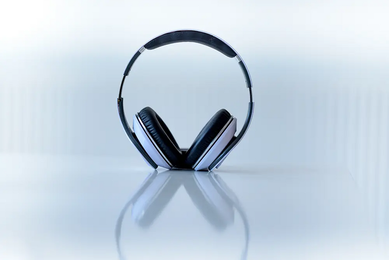 Headset kaufen - USB, 3,5 mm, Wireless & Surround einfach erklärt Shop name
