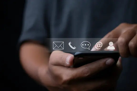 Kontakte doppelt? So bereinigst du Adressbücher in Google, iCloud & Outlook Shop name