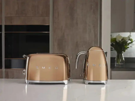 SMEG Wasserkocher, 1,7 l, 2400 W, Kunststoff, Edelstahl, Wasserstandsanzeige, Überhitzungsschutz. Roségold SMEG- Handy24