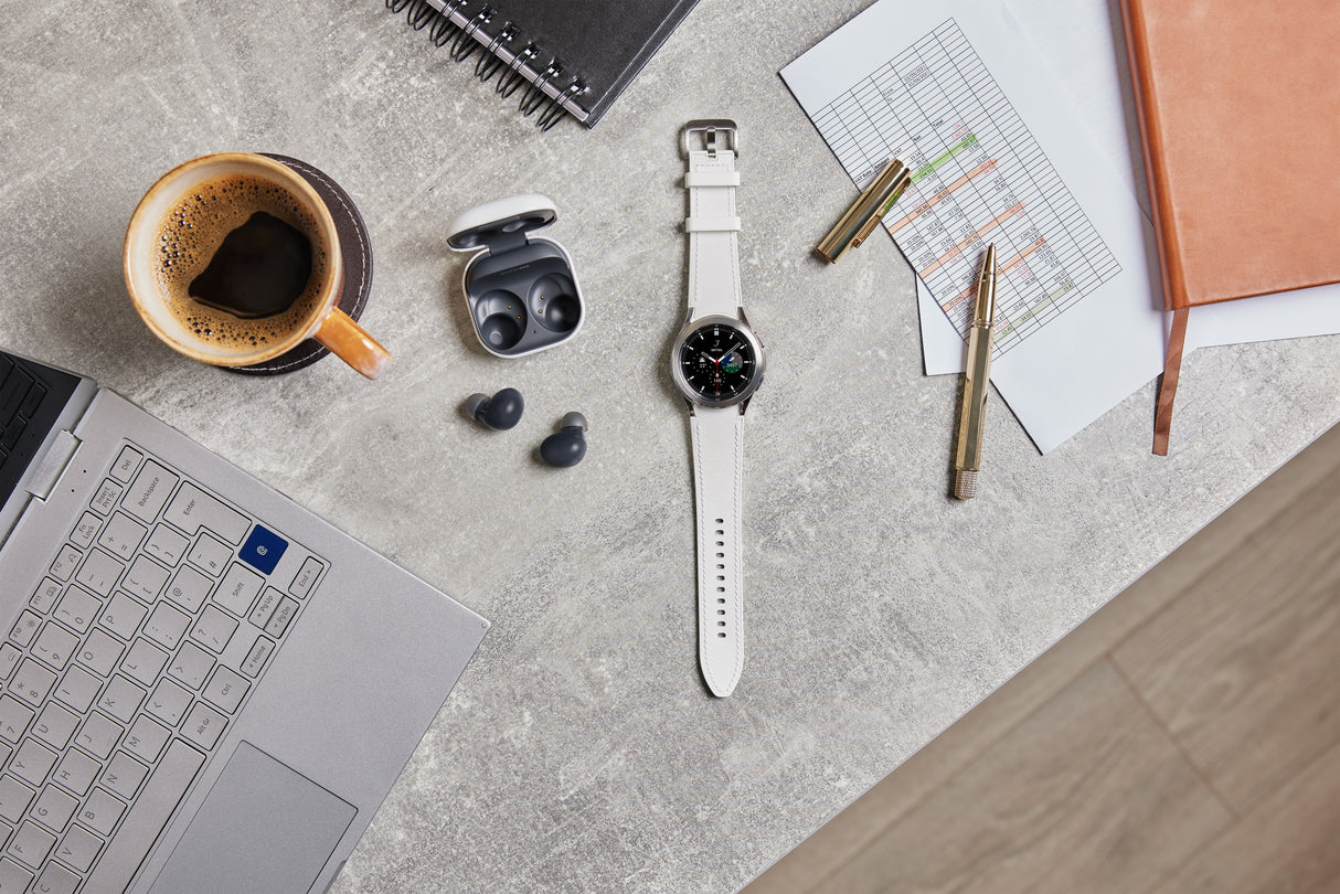 Watch Samsung Galaxy Watch 4 Classic R890 46mm BT - Silber